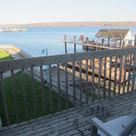 Shoreline Suites Digby Exterior foto