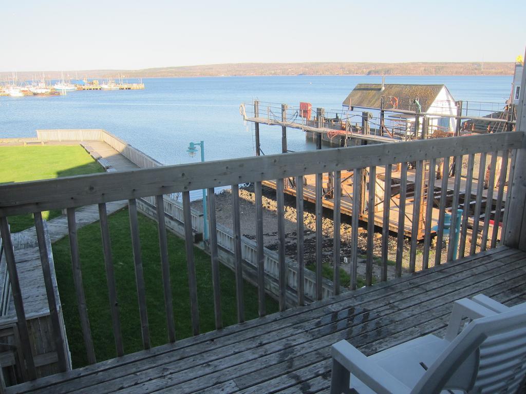 Shoreline Suites Digby Exterior foto